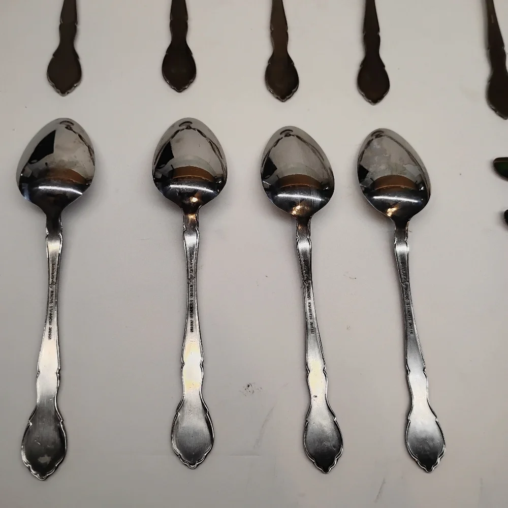 Bag5 by Barclay Geneve Stainless Discontinued Flatware Service 4‎ - 25pc Set